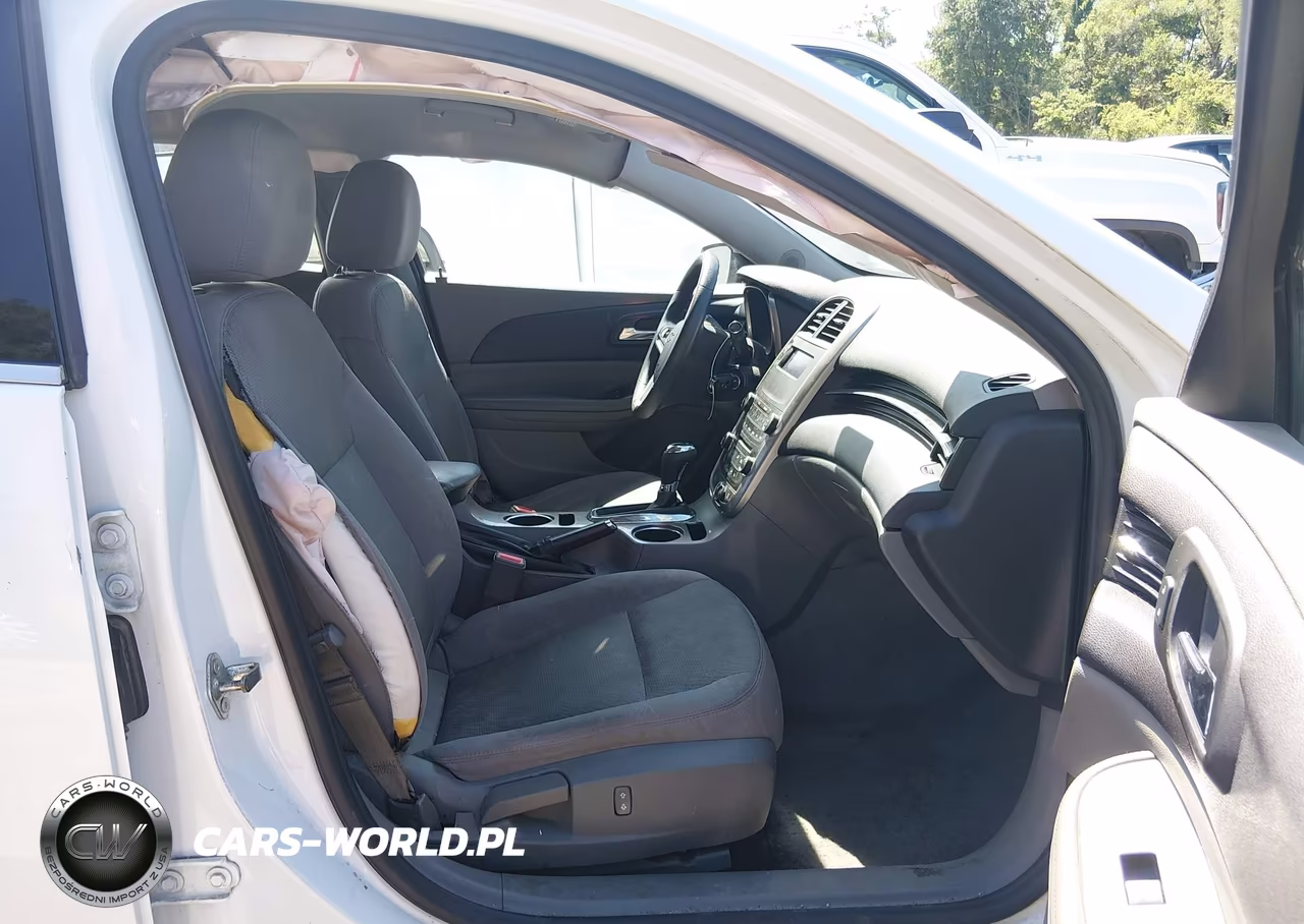 2015 Chevrolet Malibu Ls VIN:1G11B5SL1FU151250 - 5