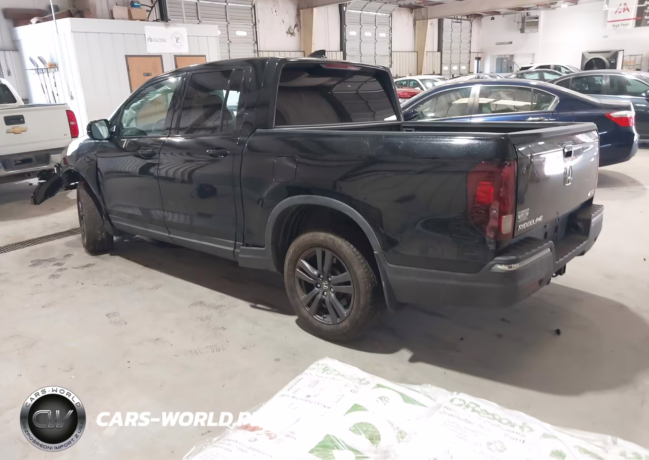 2017 Honda Ridgeline Sport VIN:5FPYK3F16HB033216 - 3