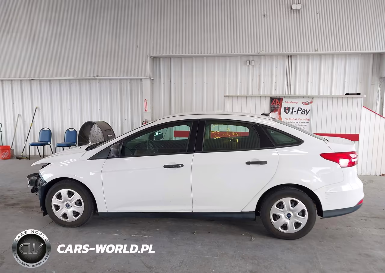 2017 Ford Focus S VIN:1FADP3E29HL281112 - 14