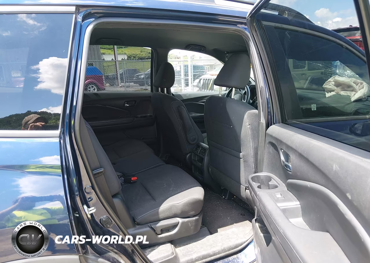 2019 Honda Passport Sport VIN:5FNYF8H20KB007248 - 8