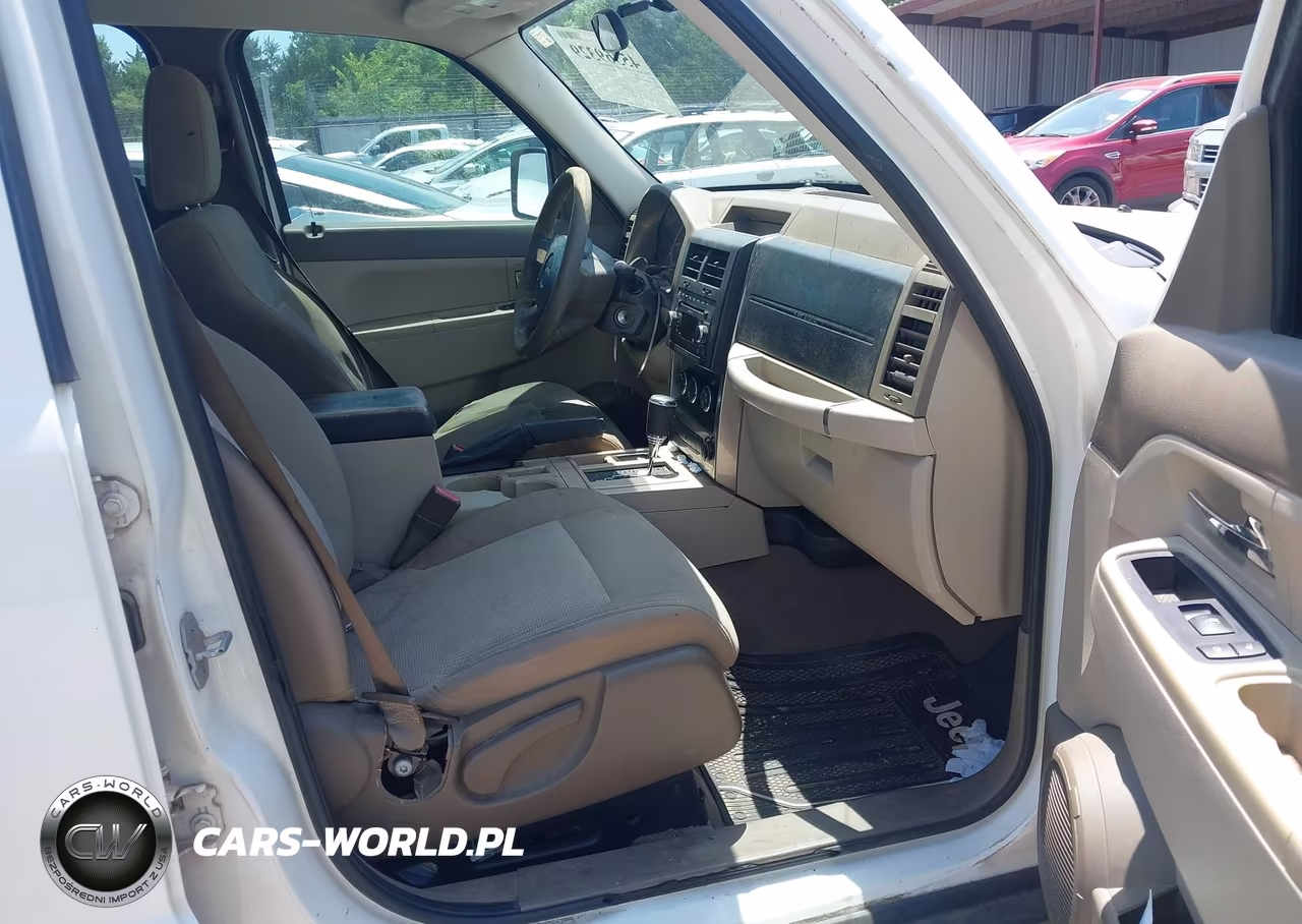 2009 Jeep Liberty Sport VIN:1J8GP28K49W526761 - 5