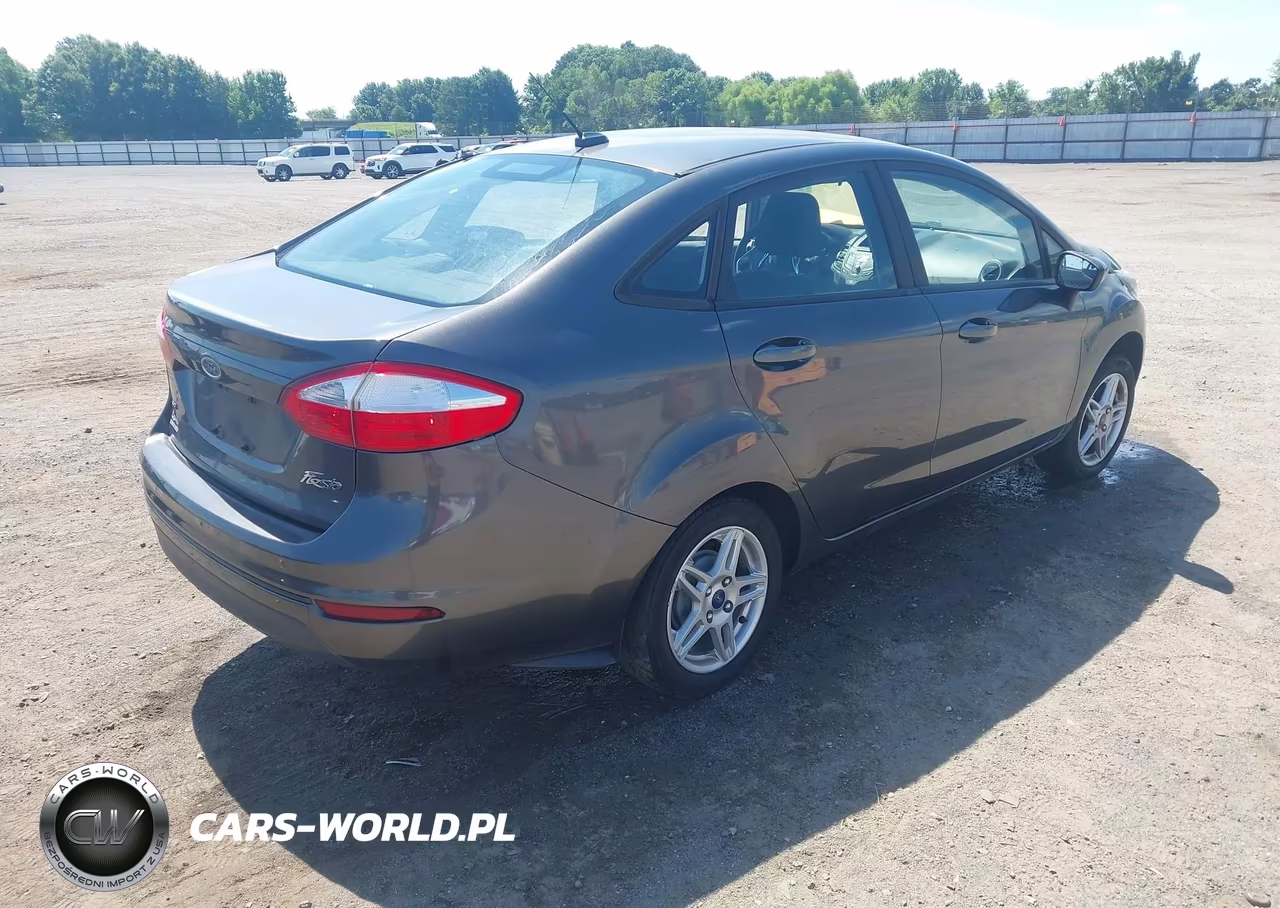2017 Ford Fiesta Se VIN:3FADP4BJ0HM121507 - 4