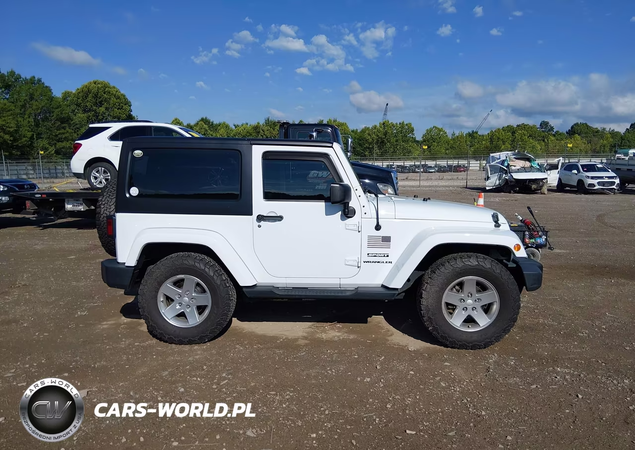 2013 Jeep Wrangler Sport VIN:1C4AJWAG8DL587567 - 13