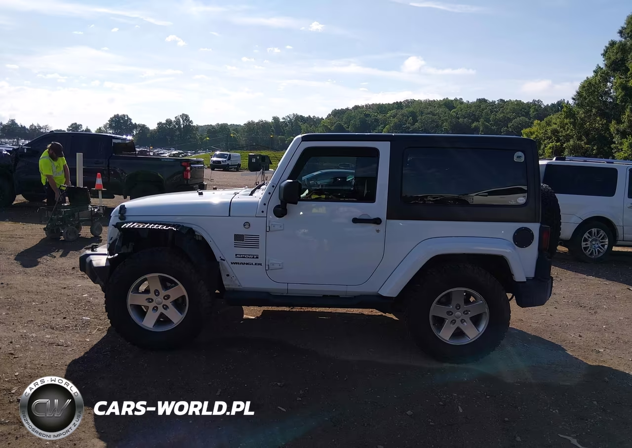 2013 Jeep Wrangler Sport VIN:1C4AJWAG8DL587567 - 14