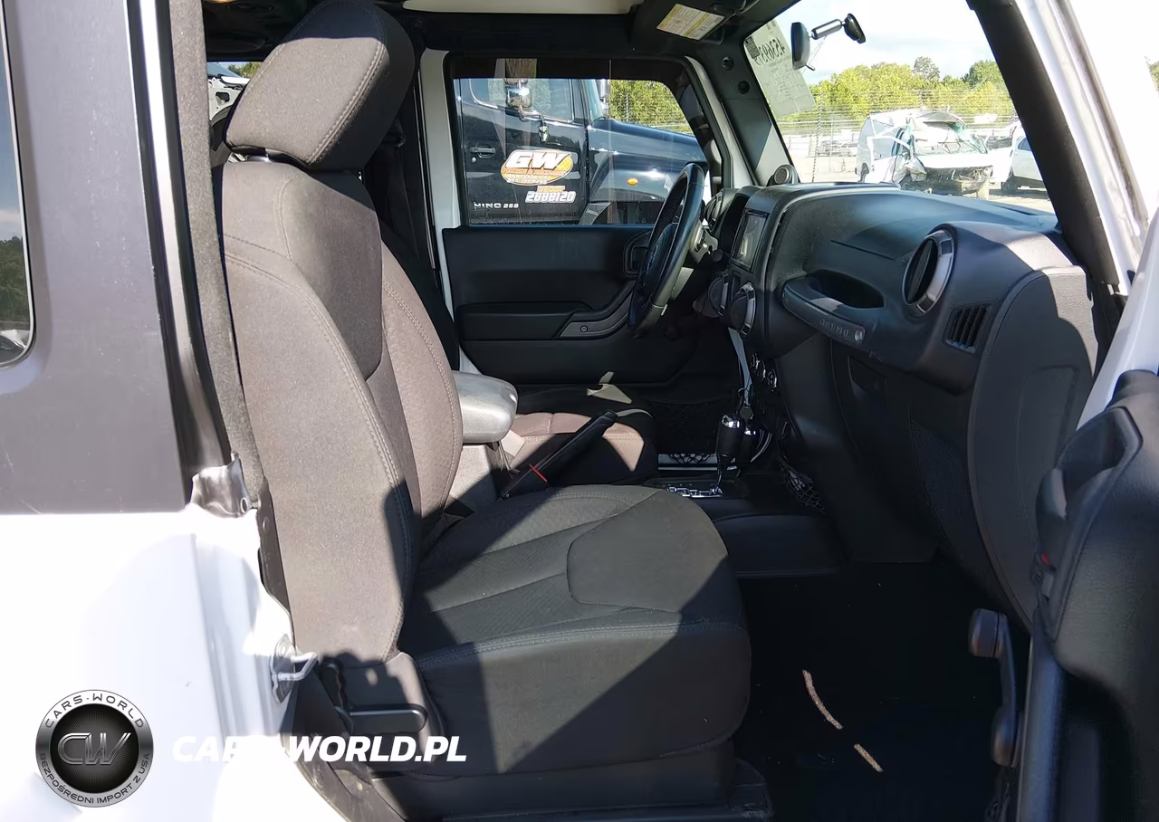 2013 Jeep Wrangler Sport VIN:1C4AJWAG8DL587567 - 5