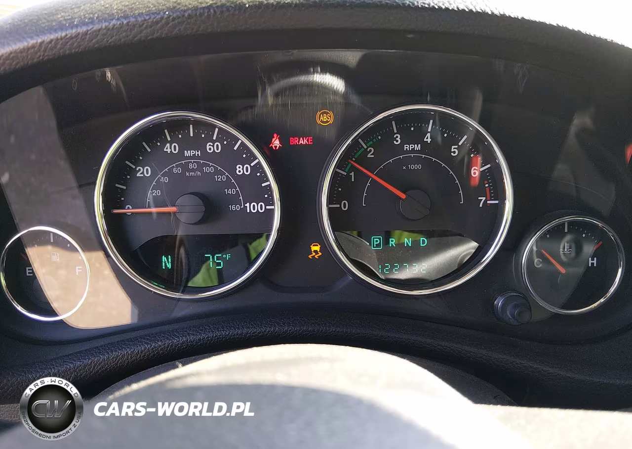 2013 Jeep Wrangler Sport VIN:1C4AJWAG8DL587567 - 7