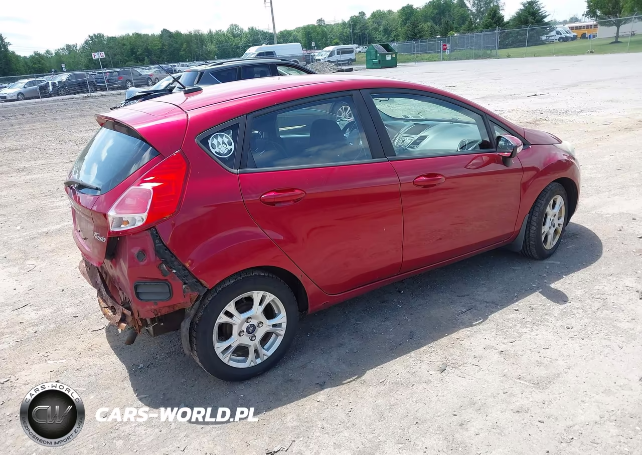 2015 Ford Fiesta Se VIN:3FADP4EJ0FM147937 - 4