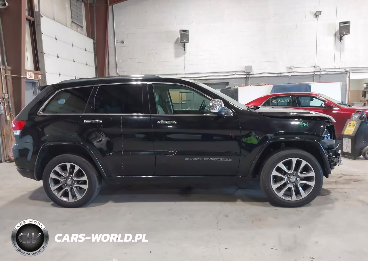 2018 Jeep Grand Cherokee Overland 4X4 VIN:1C4RJFCG9JC190106 - 13