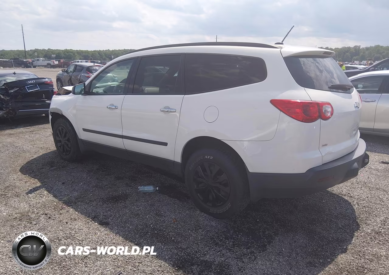 2012 Chevrolet Traverse Ls VIN:1GNKVFED9CJ203158 - 3
