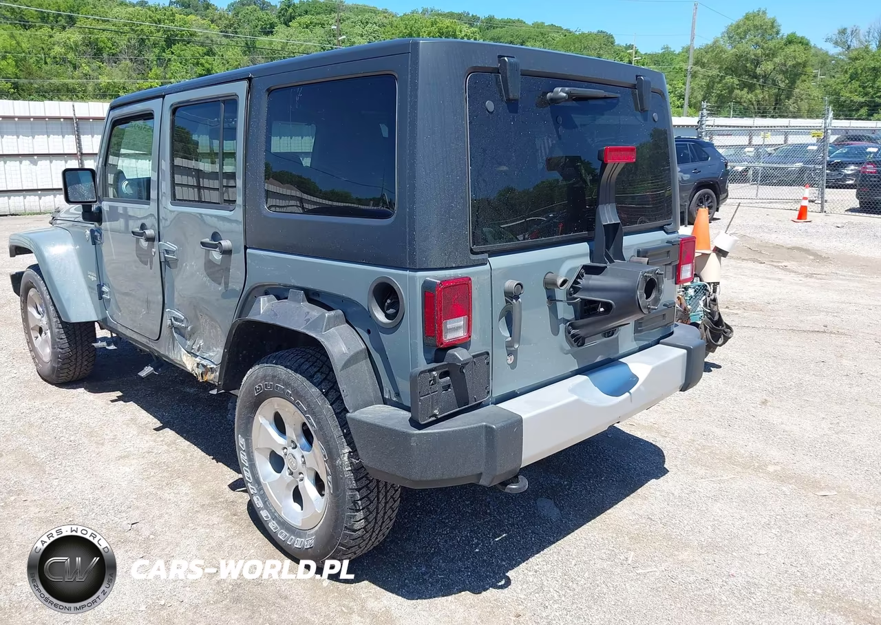 2014 Jeep Wrangler Unlimited Sahara VIN:1C4HJWEG4EL321361 - 3