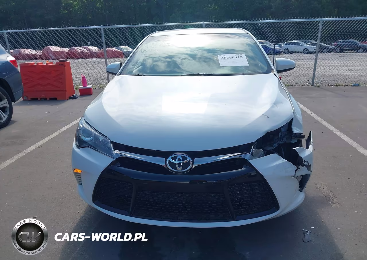 2015 Toyota Camry Se VIN:4T1BF1FK9FU085522 - 12
