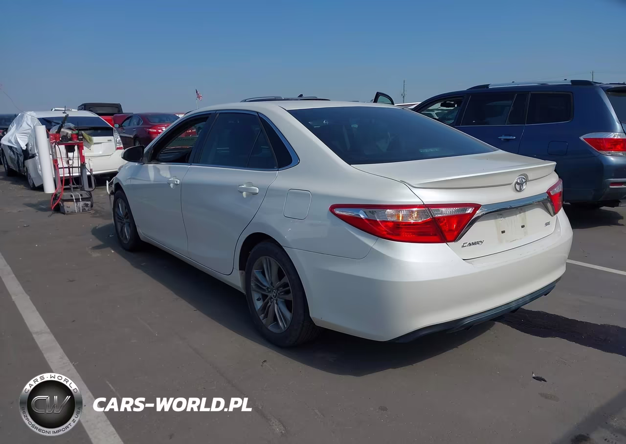 2015 Toyota Camry Se VIN:4T1BF1FK9FU085522 - 3