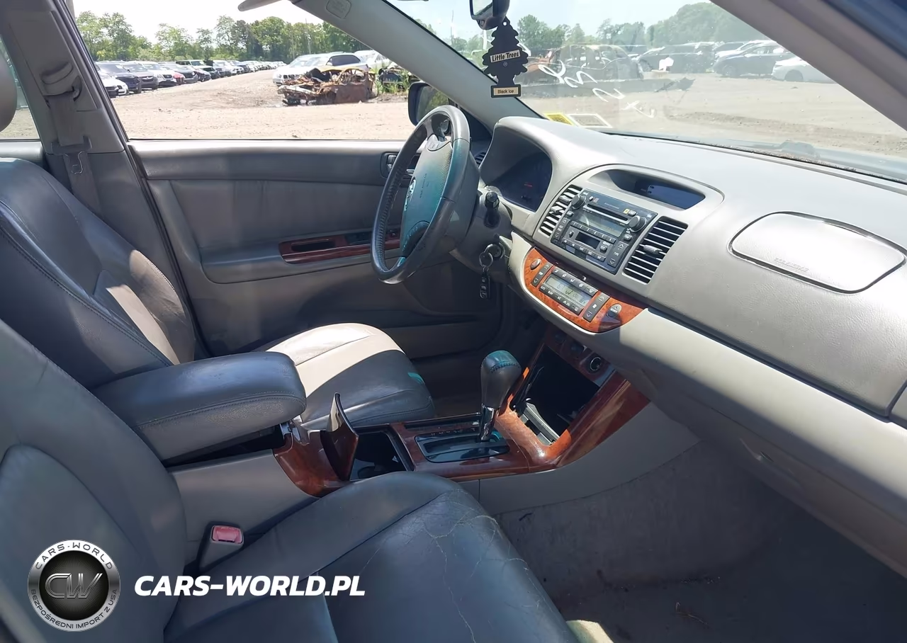 2005 Toyota Camry Xle VIN:4T1BE30K85U389351 - 5