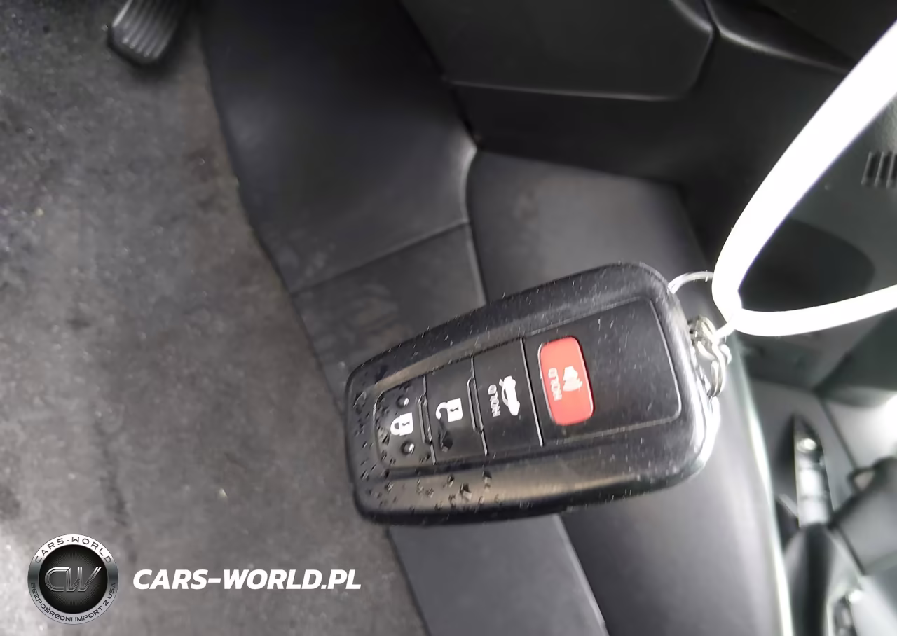 2021 Toyota Corolla Le VIN:JTDVPMAE6MJ147961 - 11