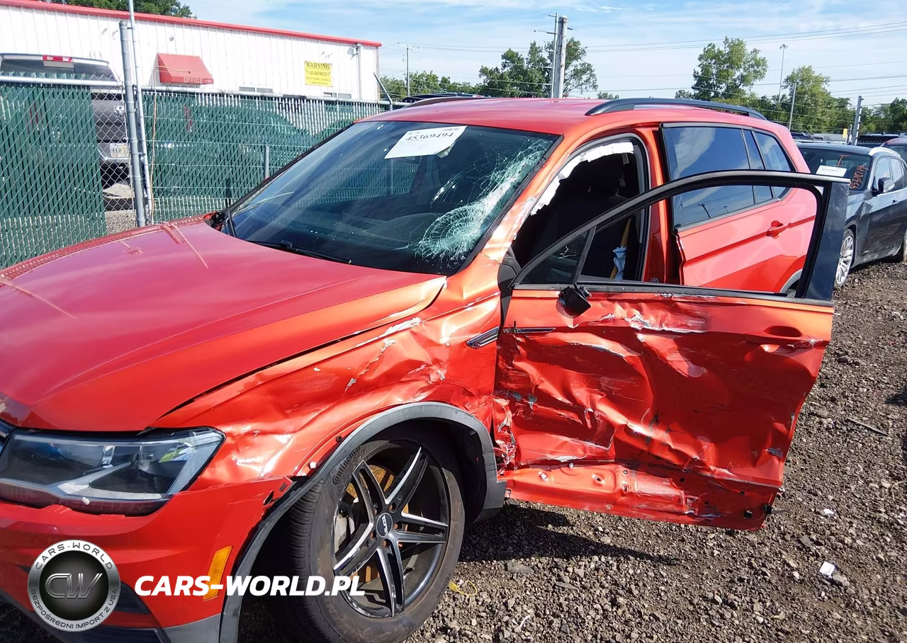 2019 Volkswagen Tiguan 2.0T S VIN:3VV1B7AXXKM099026 - 6
