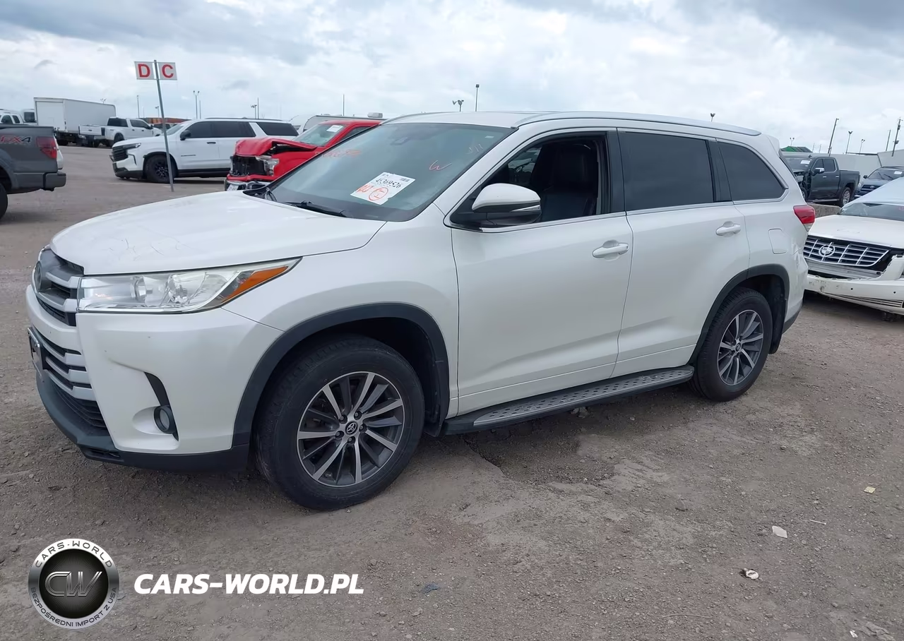 2017 Toyota Highlander Xle VIN:5TDKZRFH7HS520155 - 2