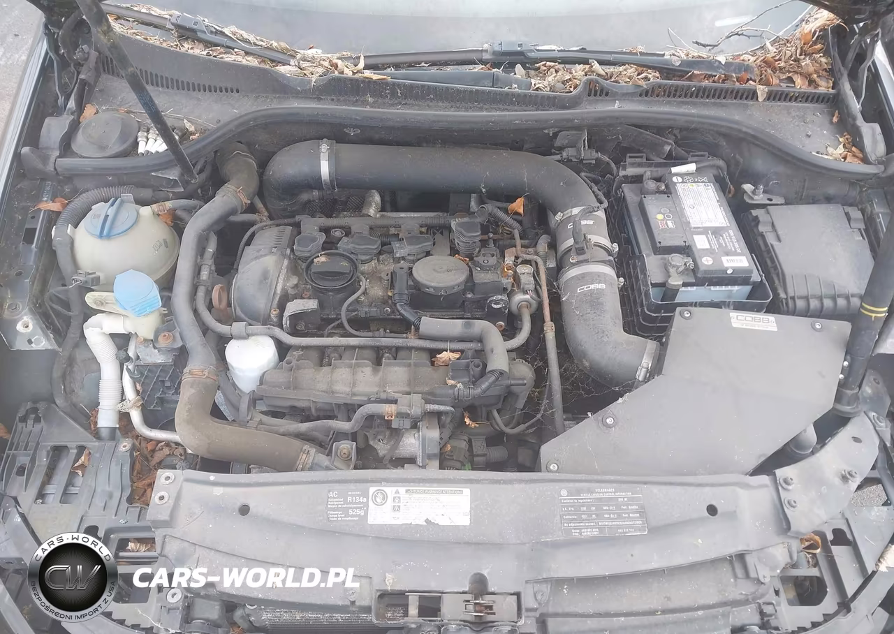 2010 Volkswagen Gti 2-Door VIN:WVWFD7AJXAW236443 - 10
