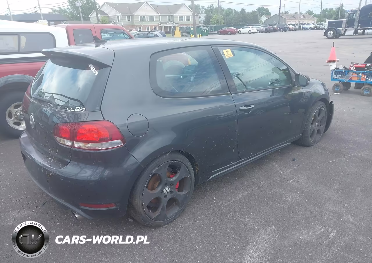 2010 Volkswagen Gti 2-Door VIN:WVWFD7AJXAW236443 - 4