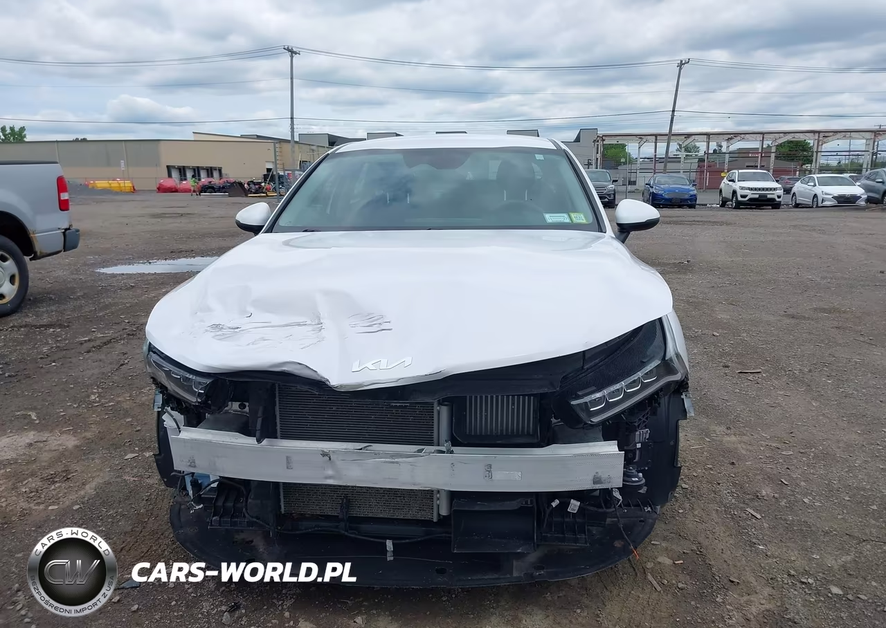 2022 Kia K5 Lx VIN:5XXG24J2XNG115159 - 13