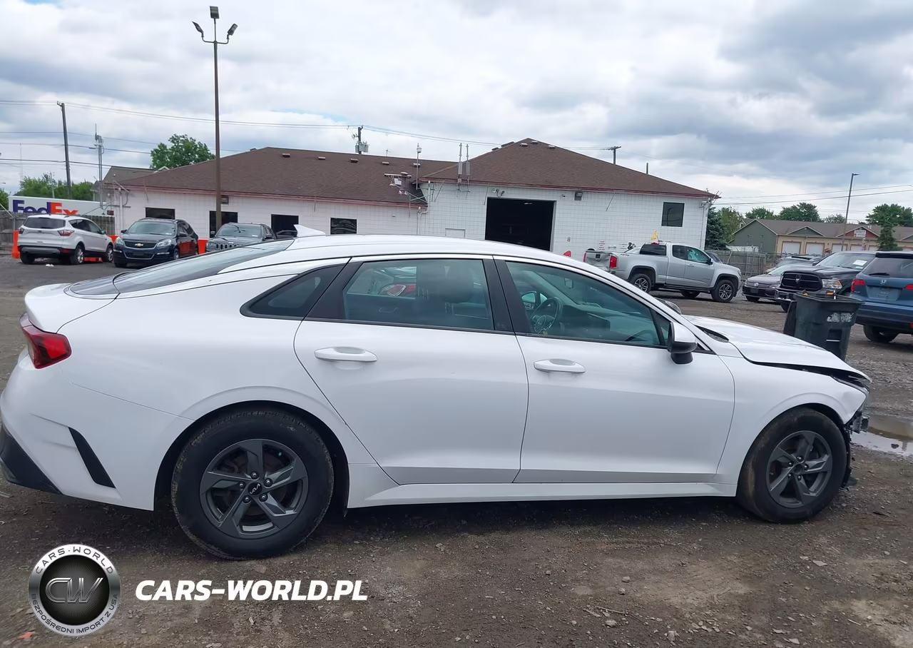 2022 Kia K5 Lx VIN:5XXG24J2XNG115159 - 14