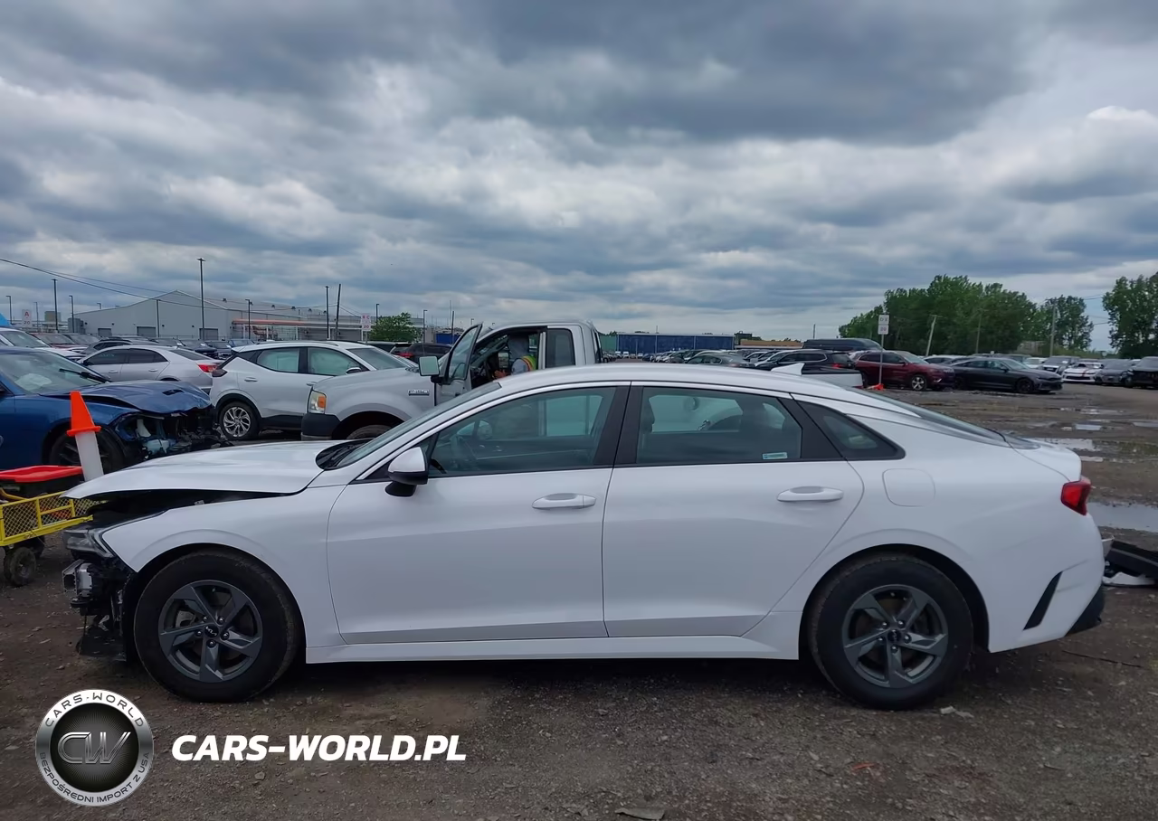 2022 Kia K5 Lx VIN:5XXG24J2XNG115159 - 15