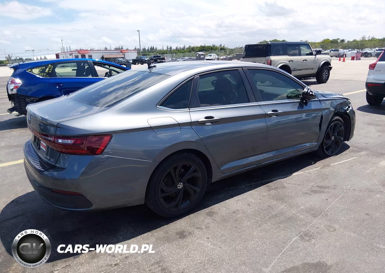 2025 Volkswagen Jetta 1.5T Se VIN:3VW7X7BUXSM074994 - 4