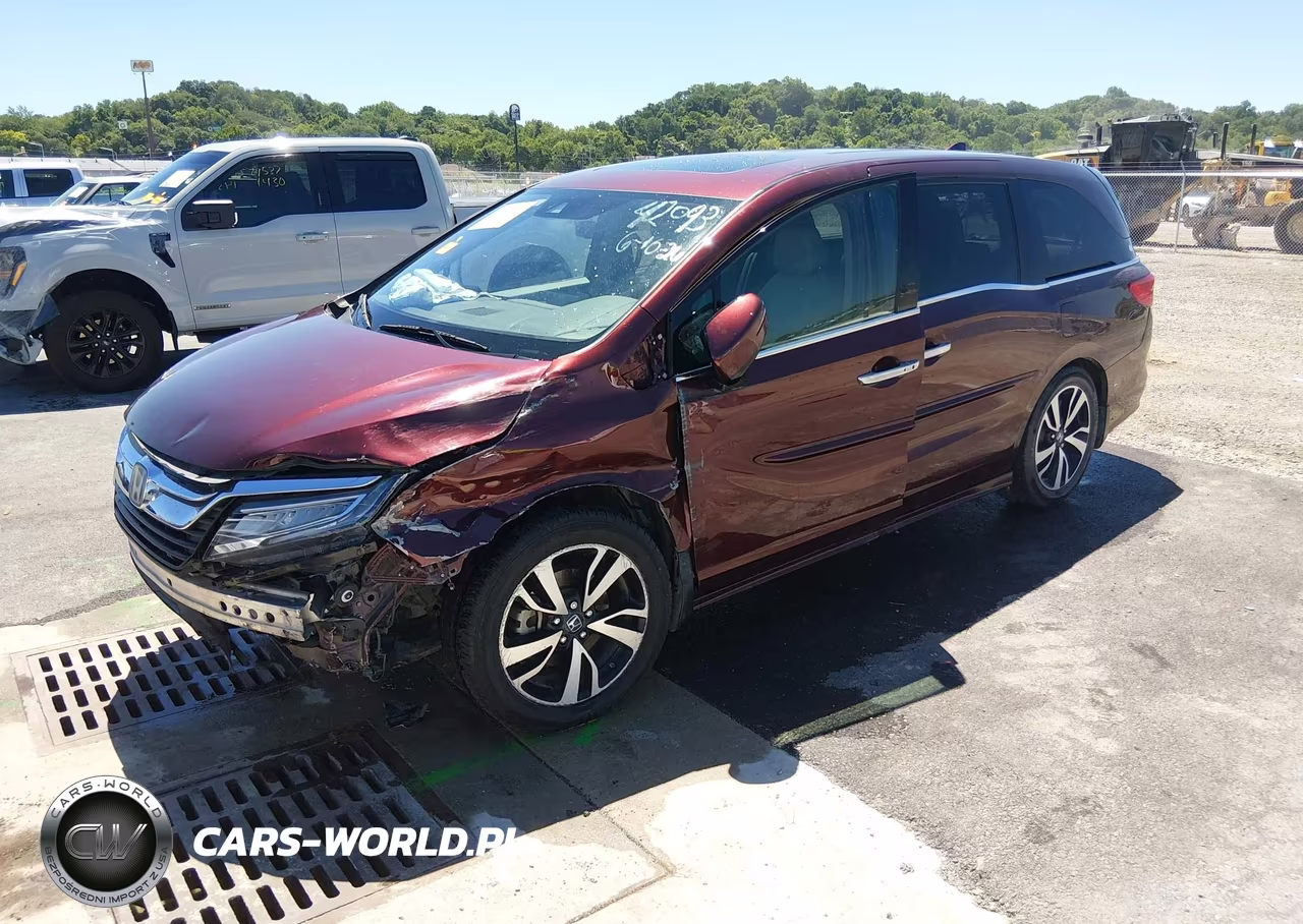 2018 Honda Odyssey Elite VIN:5FNRL6H93JB049703 - 2