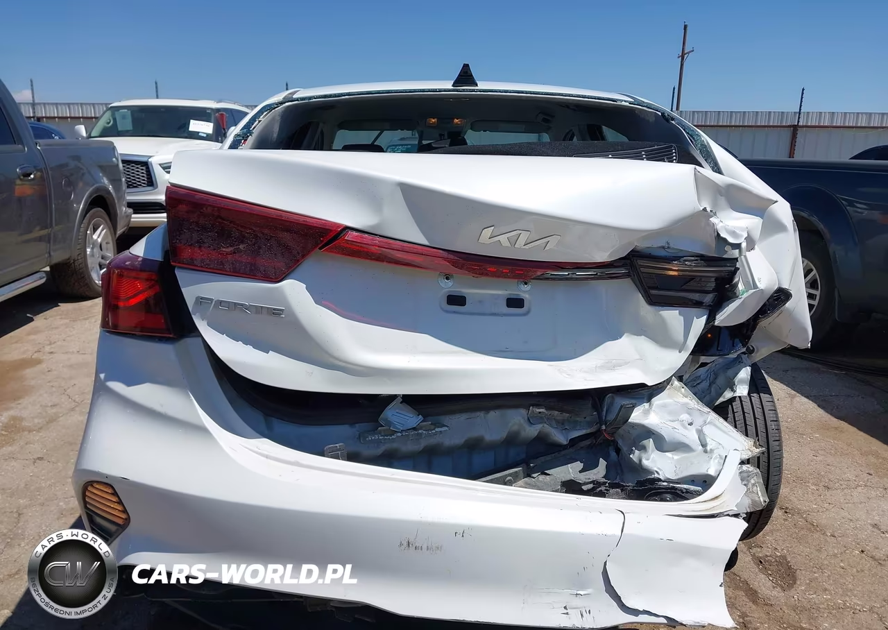 2023 Kia Forte Lxs VIN:3KPF24AD0PE647478 - 12