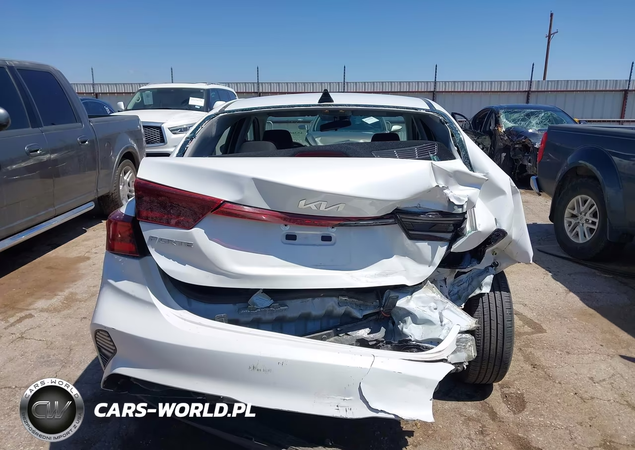 2023 Kia Forte Lxs VIN:3KPF24AD0PE647478 - 17