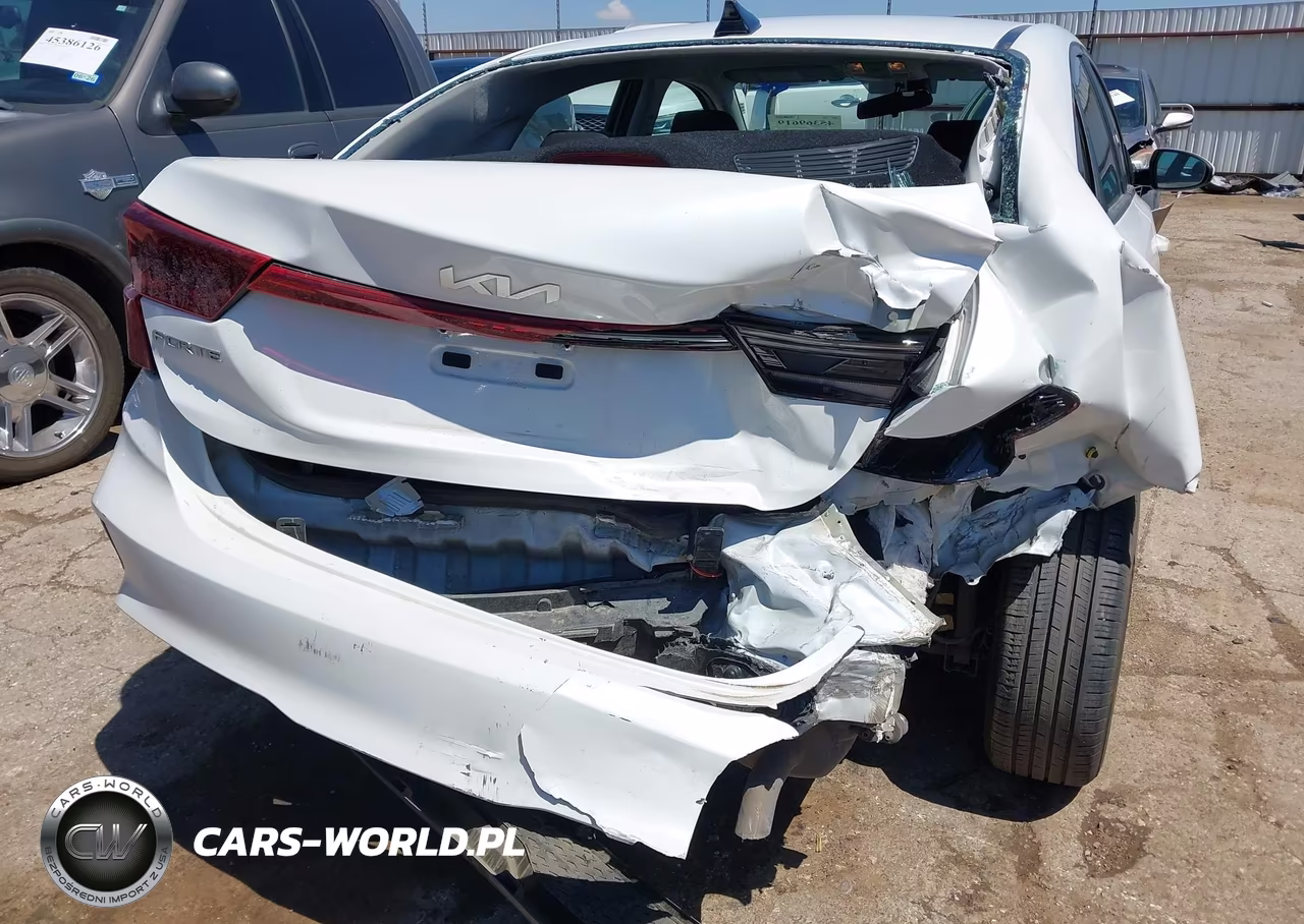 2023 Kia Forte Lxs VIN:3KPF24AD0PE647478 - 6