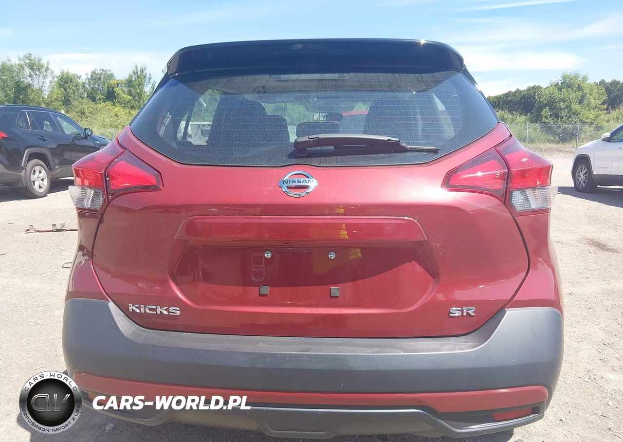 2018 Nissan Kicks Sr VIN:3N1CP5CU1JL543577 - 17