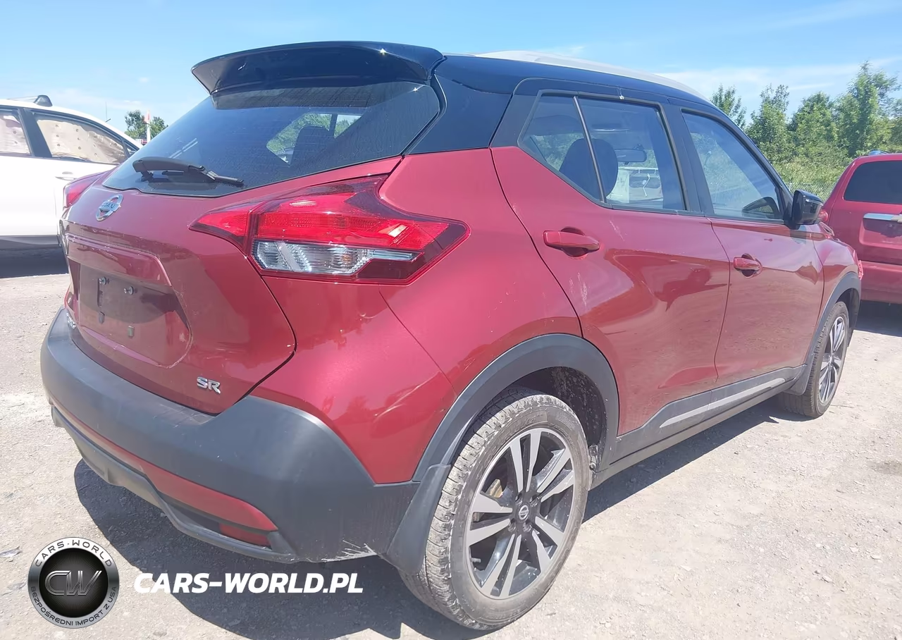 2018 Nissan Kicks Sr VIN:3N1CP5CU1JL543577 - 4