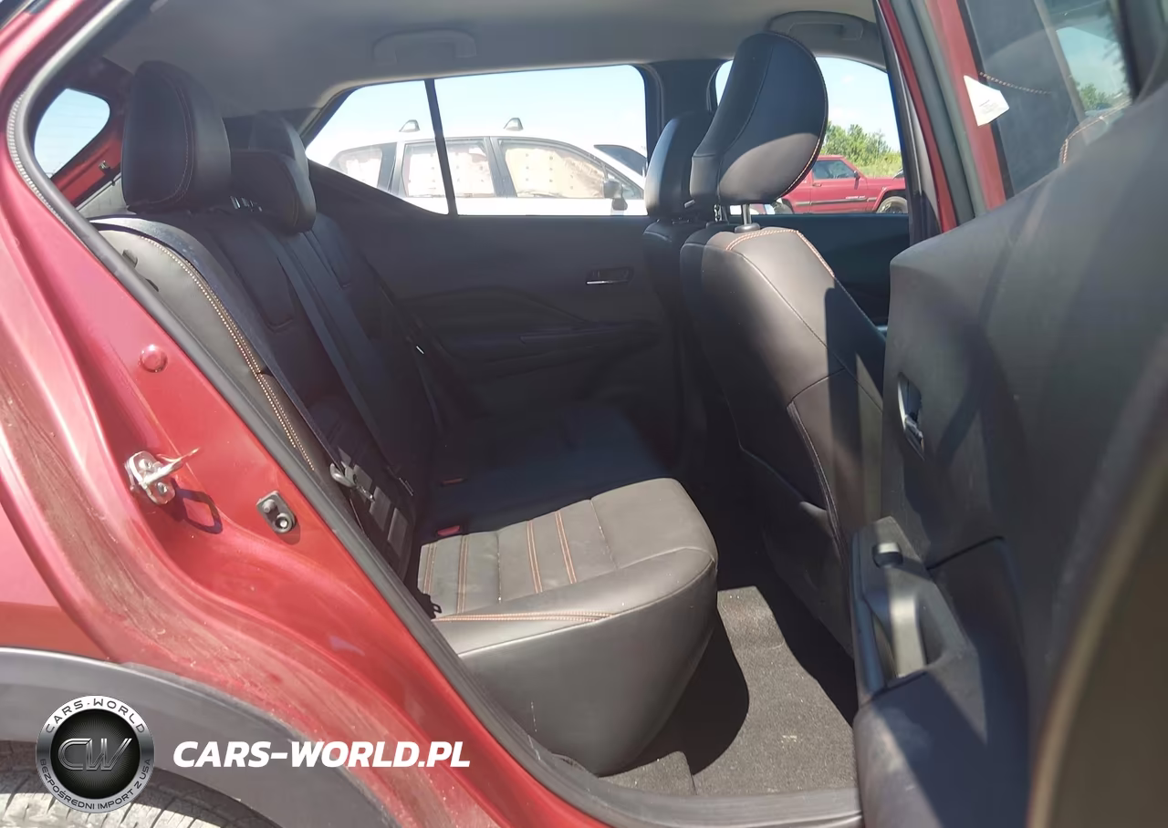 2018 Nissan Kicks Sr VIN:3N1CP5CU1JL543577 - 8