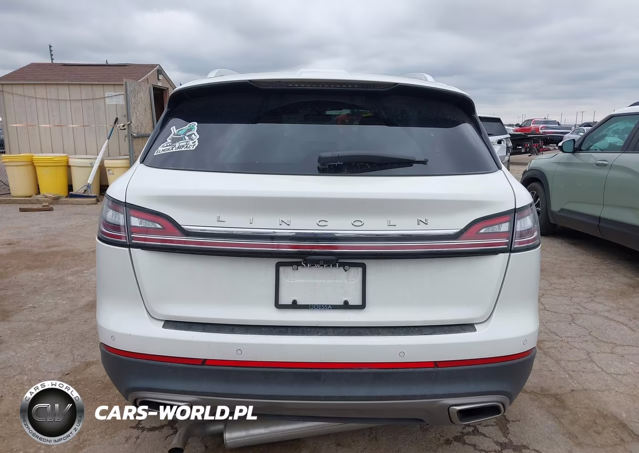 2022 Lincoln Nautilus Standard VIN:2LMPJ6J99NBL26297 - 16