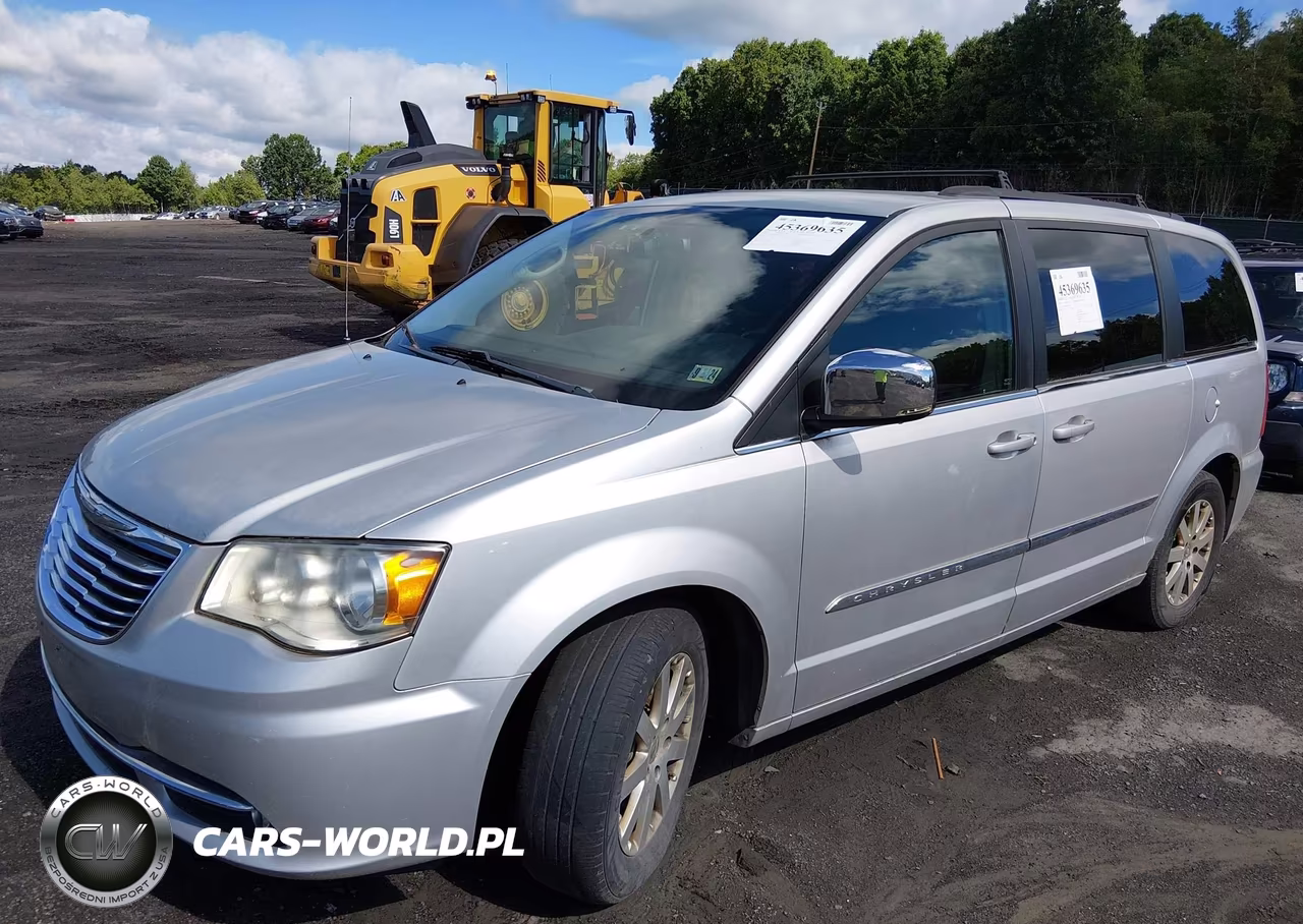 2011 Chrysler Town & Country Touring-L VIN:2A4RR8DG6BR733997 - 2