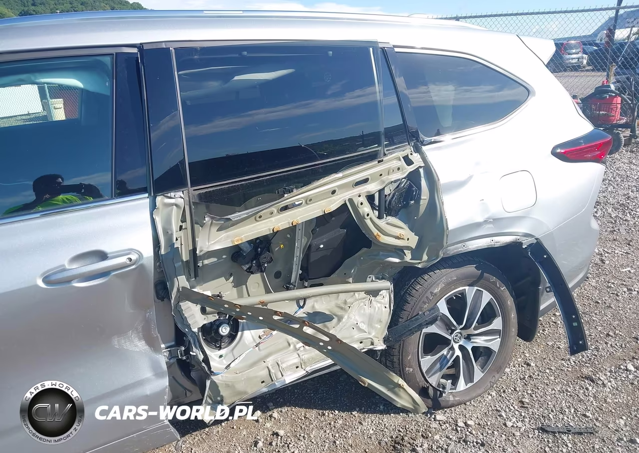 2021 Toyota Highlander Xle VIN:5TDHZRBH7MS108084 - 6
