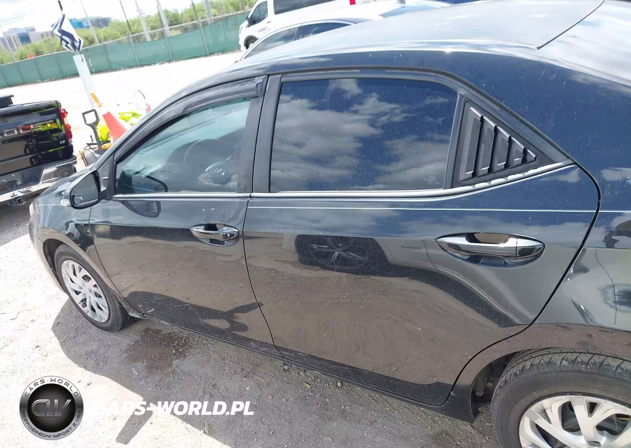 2014 Toyota Corolla S Plus VIN:5YFBURHE7EP159001 - 15