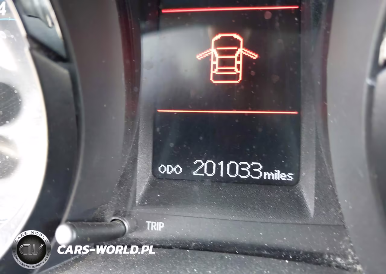 2014 Toyota Corolla S Plus VIN:5YFBURHE7EP159001 - 16