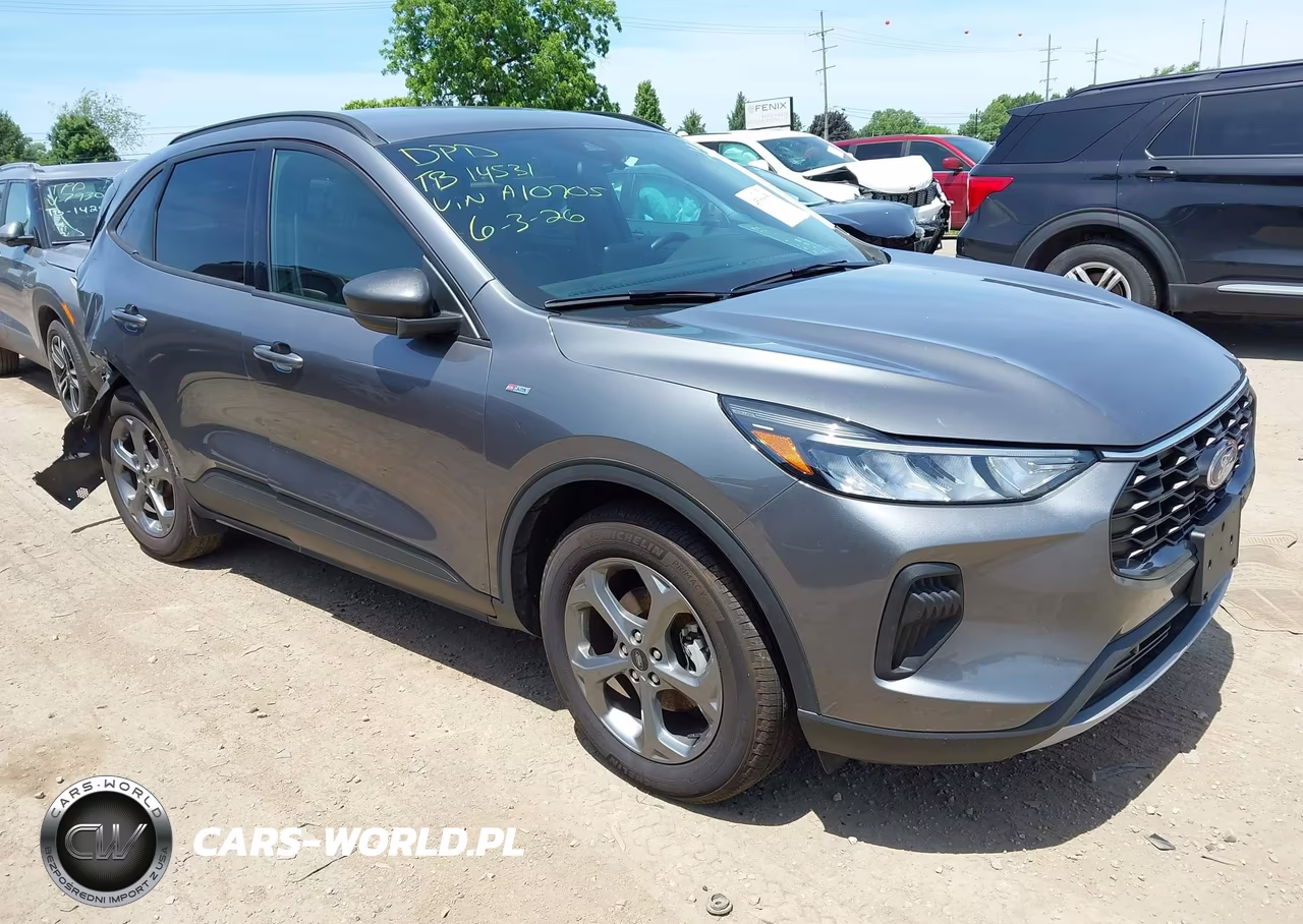 2025 Ford Escape St-Line – zdjęcie 1 z 16