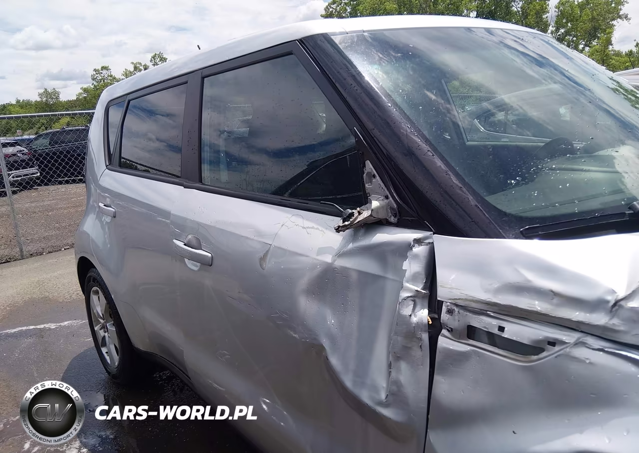 2018 Kia Soul ! VIN:KNDJN2A27J7543579 - 13