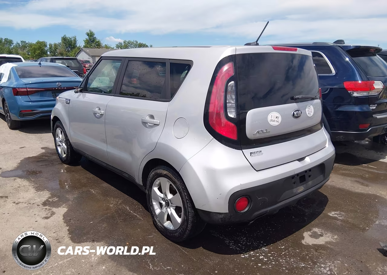 2018 Kia Soul ! VIN:KNDJN2A27J7543579 - 3
