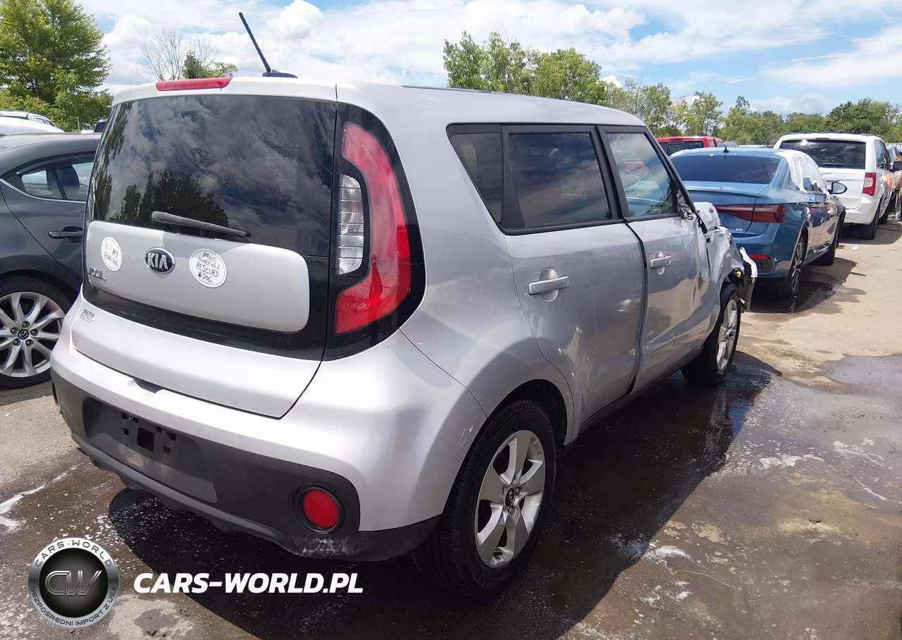 2018 Kia Soul ! VIN:KNDJN2A27J7543579 - 4