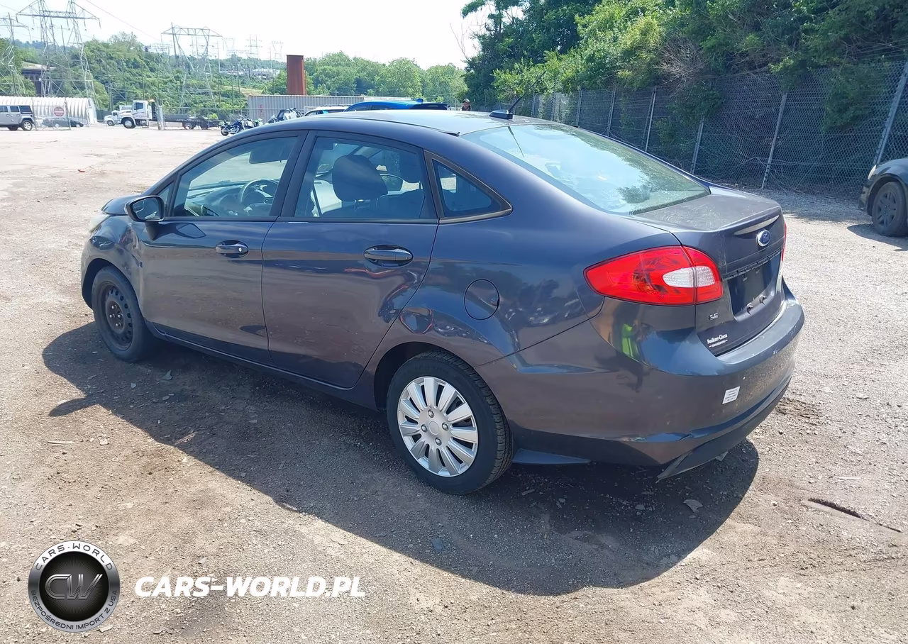 2013 Ford Fiesta Se VIN:3FADP4BJ2DM206682 - 3