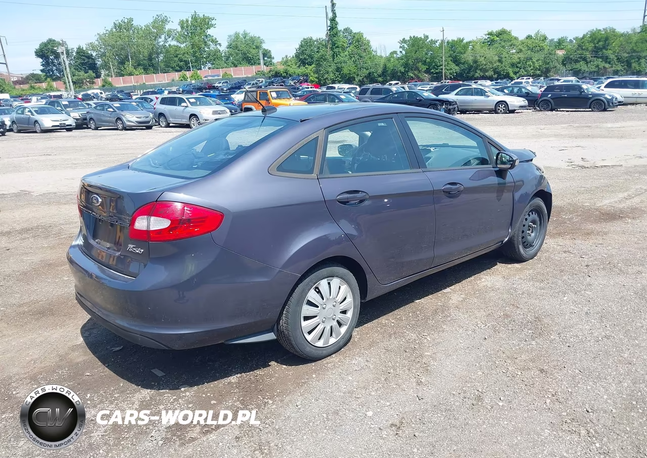 2013 Ford Fiesta Se VIN:3FADP4BJ2DM206682 - 4