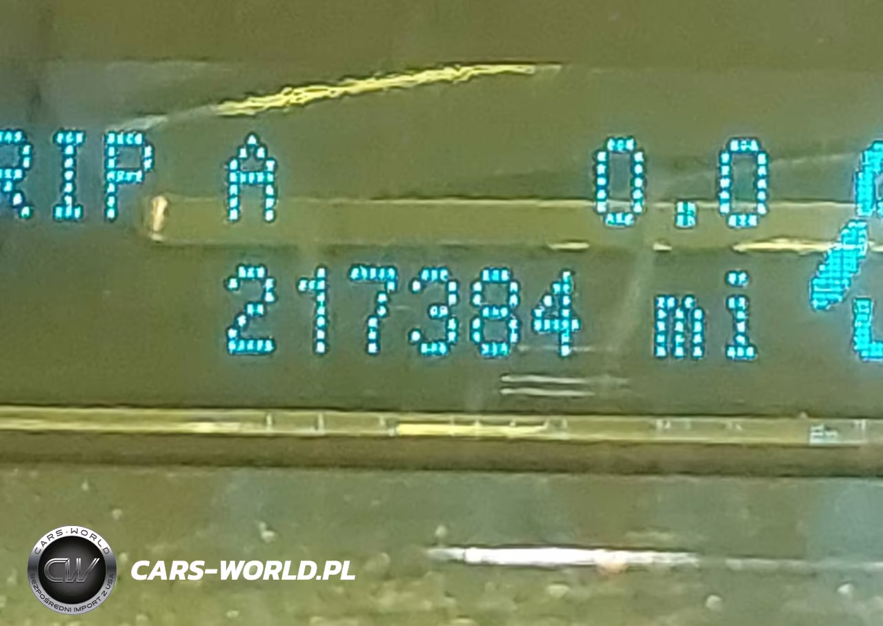 2011 Ford Taurus Limited VIN:1FAHP2FW3BG132224 - 16