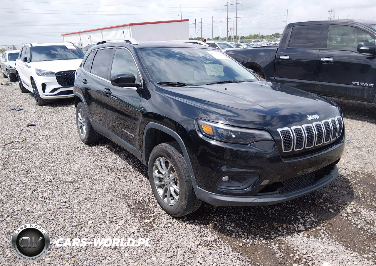 2019 Jeep Cherokee Latitude Plus 4X4 – zdjęcie 1 z 16