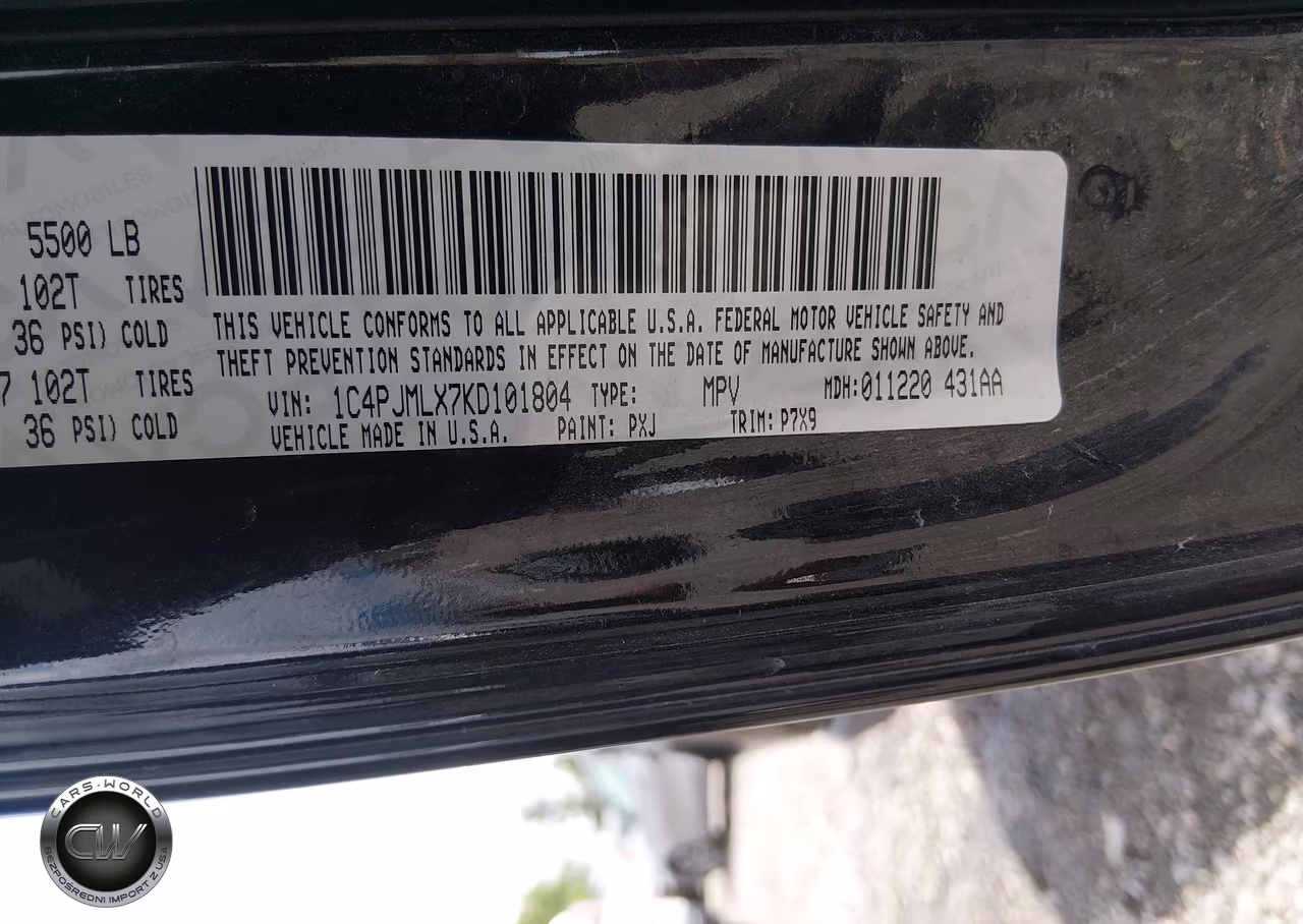 2019 Jeep Cherokee Latitude Plus 4X4 VIN:1C4PJMLX7KD101804 - 9