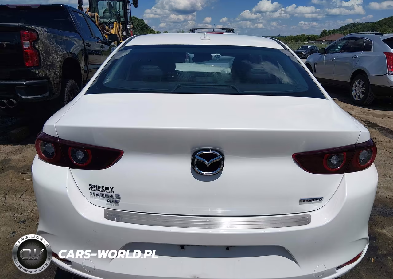2022 Mazda Mazda3 Premium VIN:3MZBPBDL1NM305058 - 15