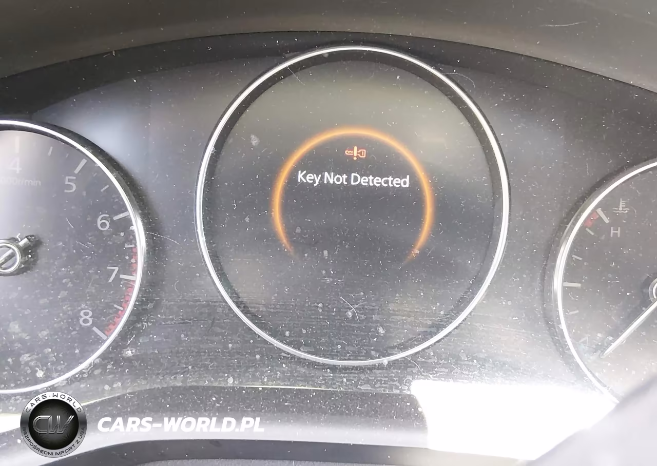 2022 Mazda Mazda3 Premium VIN:3MZBPBDL1NM305058 - 7