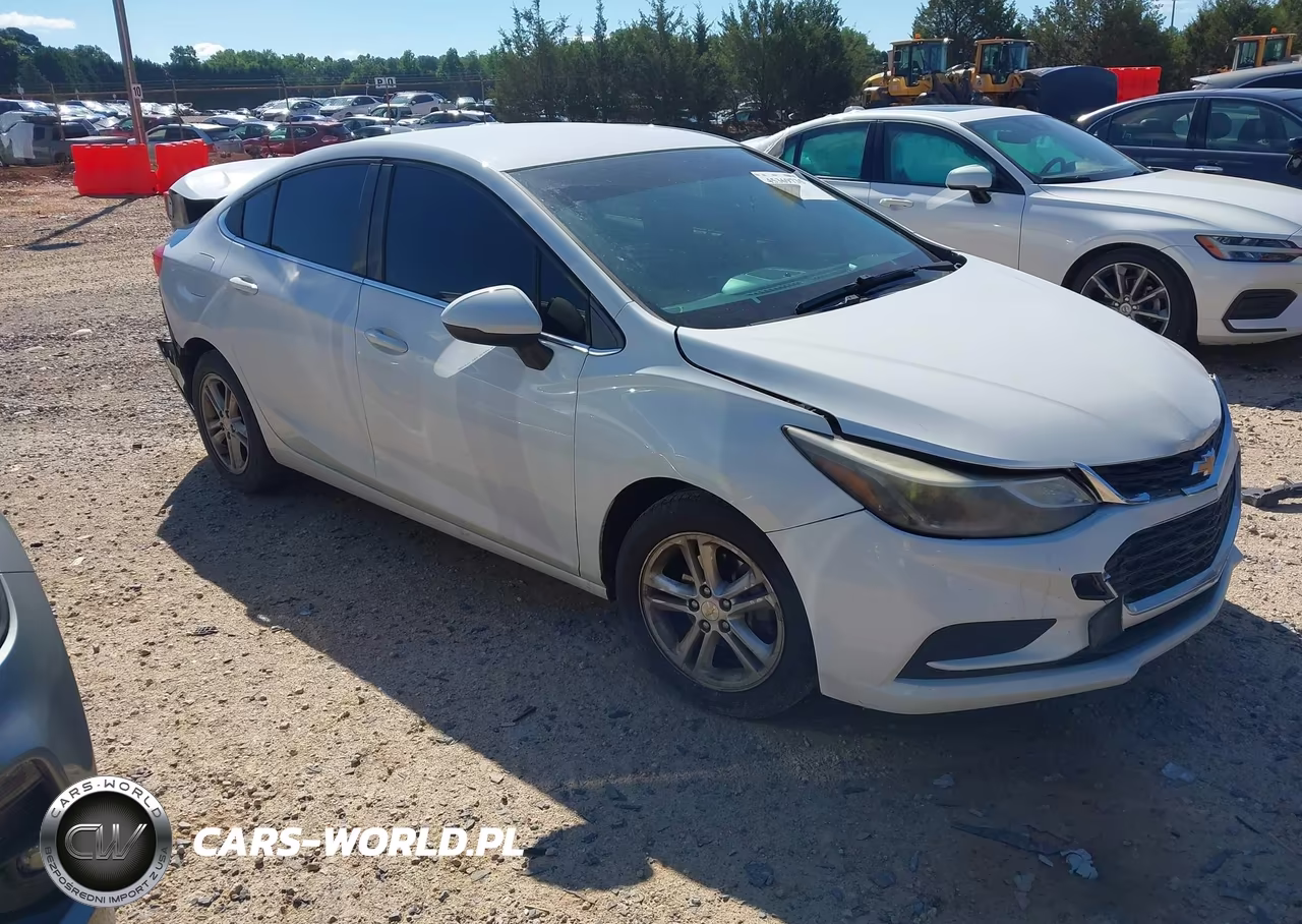 2016 Chevrolet Cruze Lt Auto – zdjęcie 1 z 16